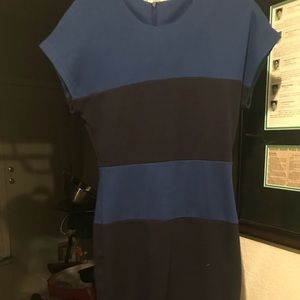 Midi dress. Fitted. Super comfortable